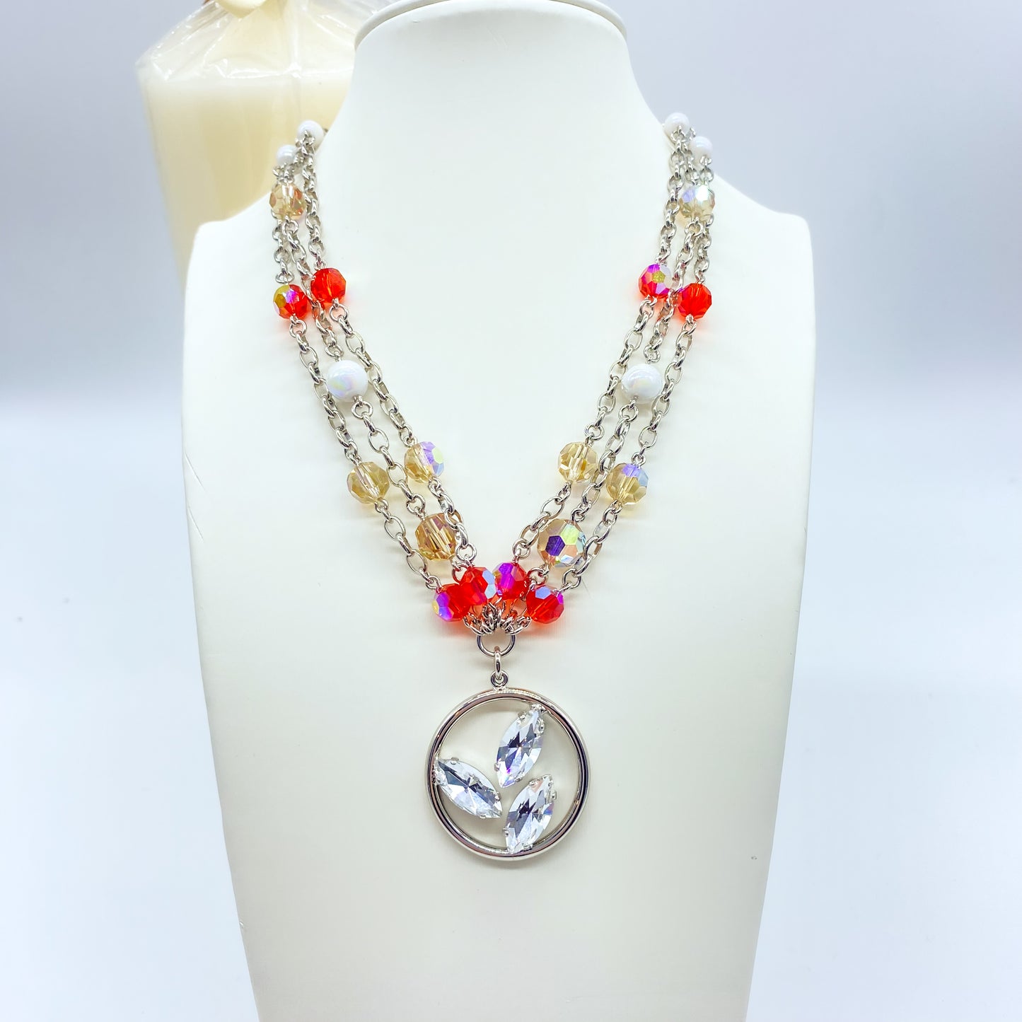 Collana girocollo palladio con perline in cristallo “Foglia Trilogy”