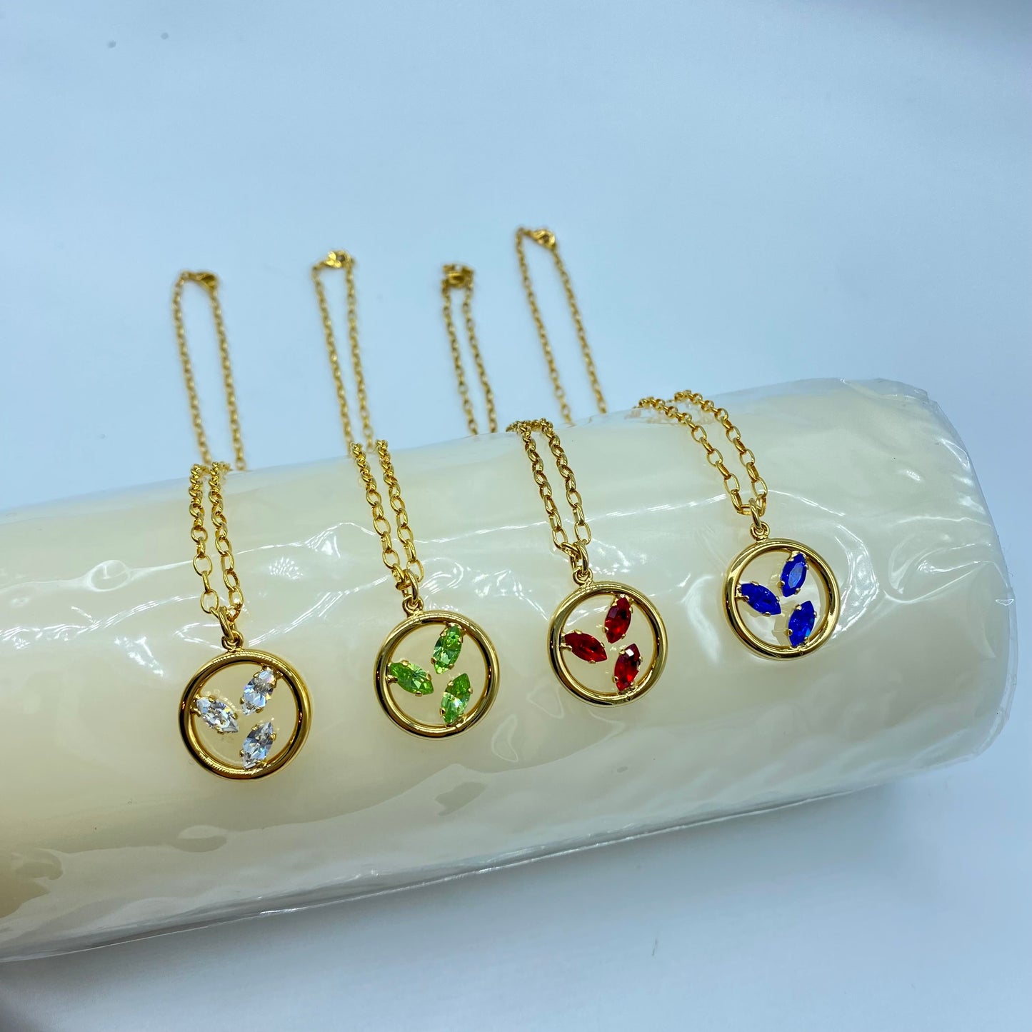 Collana girocollo oro “Foglia Trilogy”