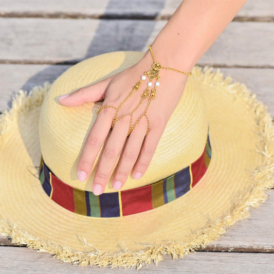 Bracciale baciamano con tre anelli