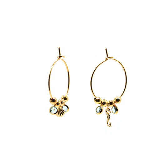 Orecchini a cerchio con ciondolo conchiglia e cavalluccio marino