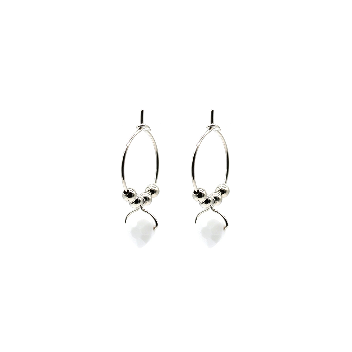 Orecchini a cerchio con cuore Swarovski bianco latte