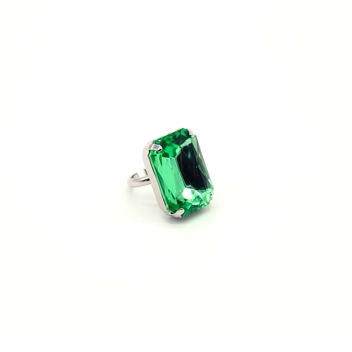 Anello regolabile con rettangolo oversize