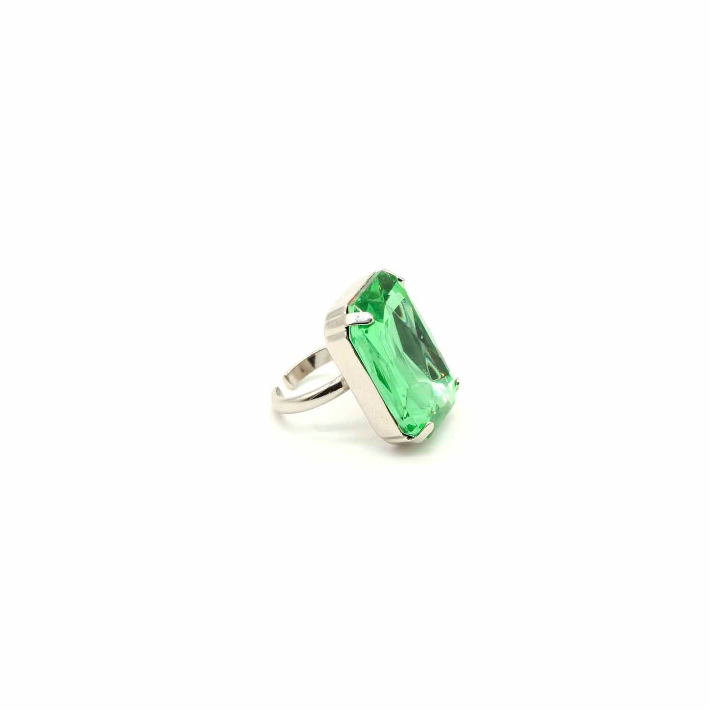 Anello regolabile con rettangolo oversize