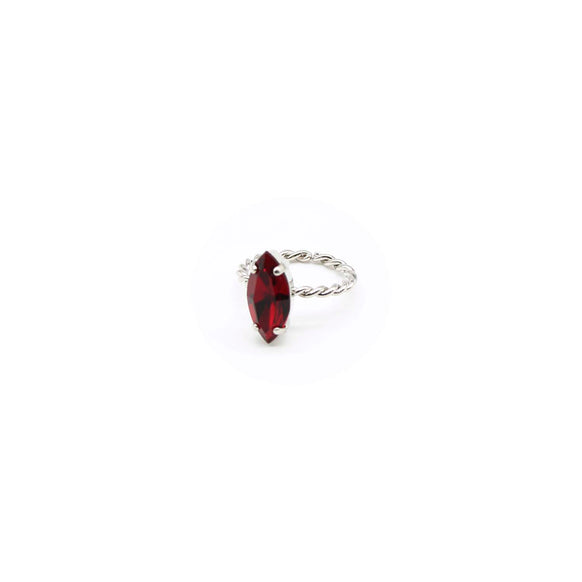 Anello regolabile torchon con castone a navetta